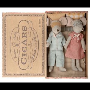 Brand New Maileg Mum and Dad Mice!